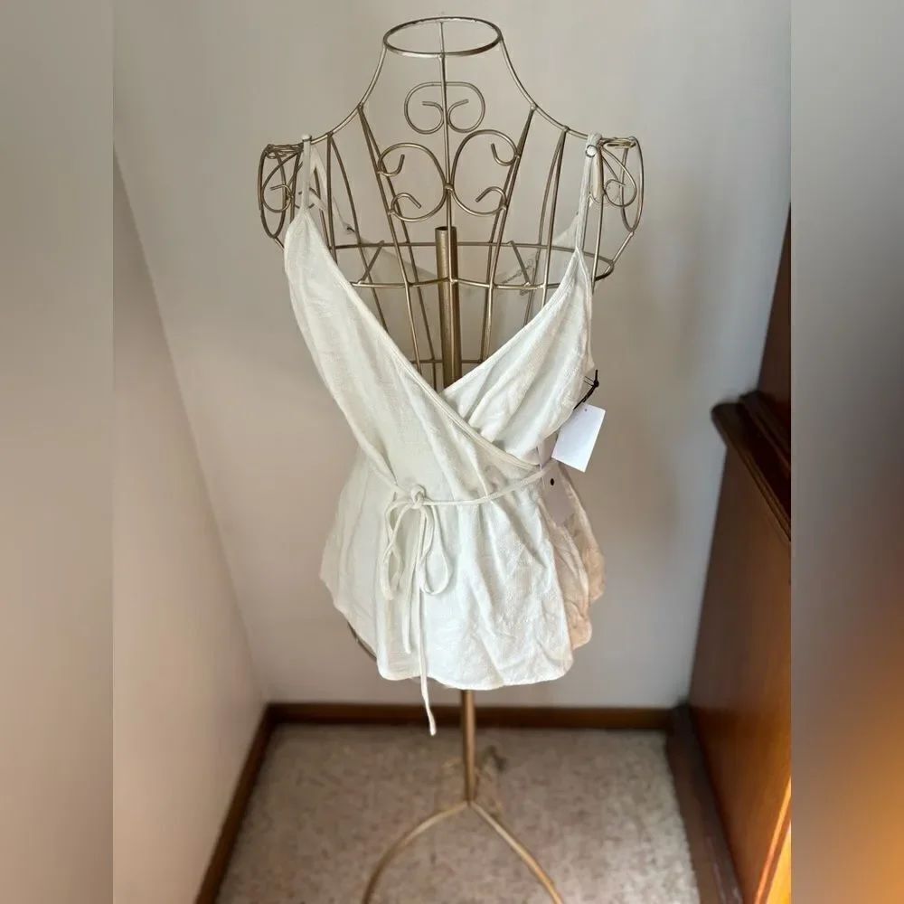 NWT Treasure & Bond Linen Blend Wrap Top White Size XS new with tags - Picture 9 of 11